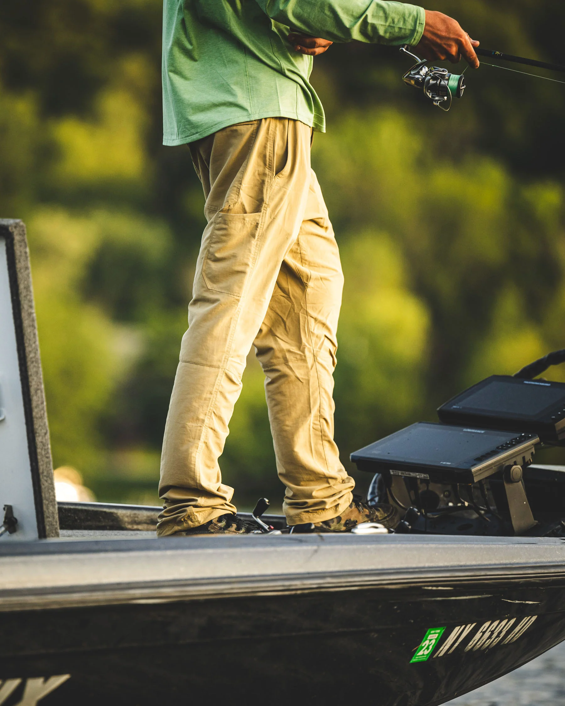 Men's Superlight Fishing Pant  - Past Season - Image 6