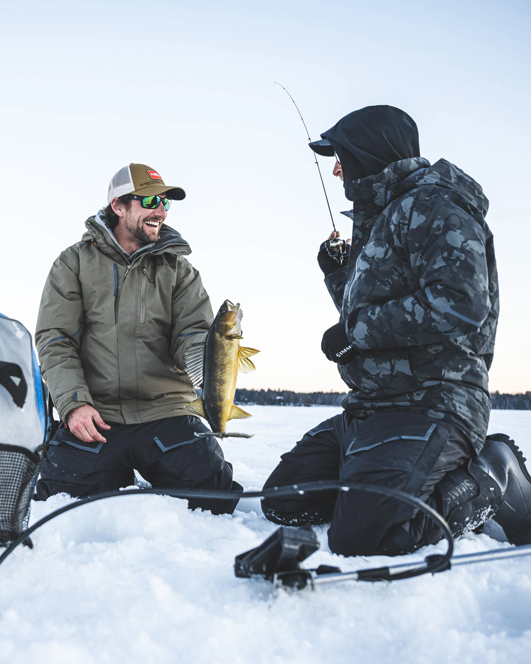 Men's Simms Challenger Insulated Jacket - Image 3