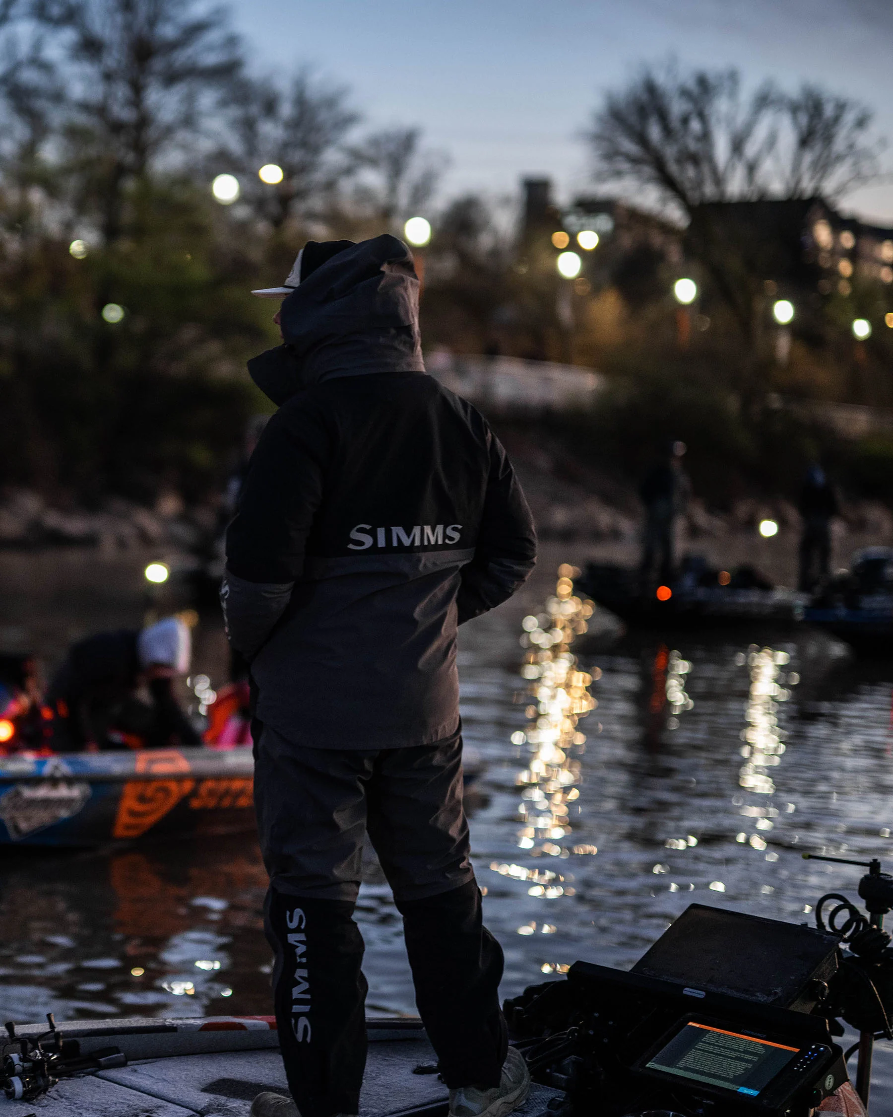 Men's Simms Challenger Fishing Jacket - Image 3