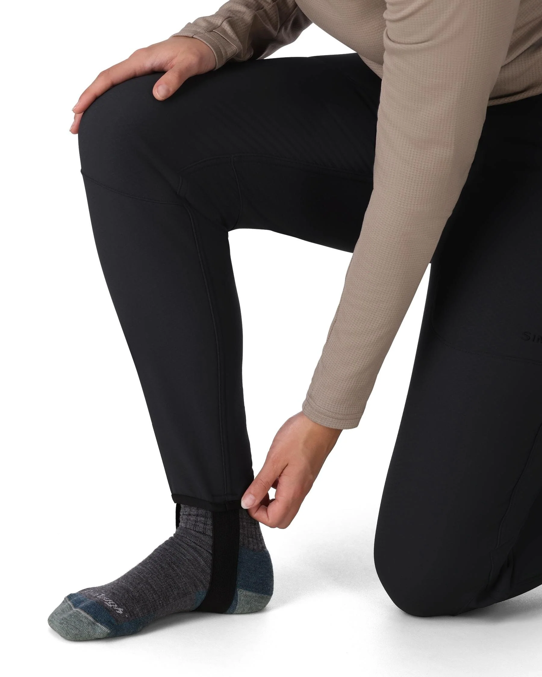 Women's Strata 330 Mid-layer Bottom - Image 6
